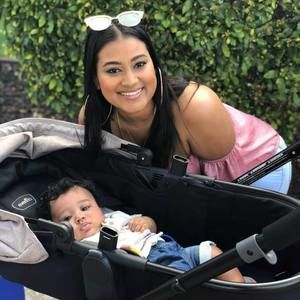 Meet your Posher, Ana